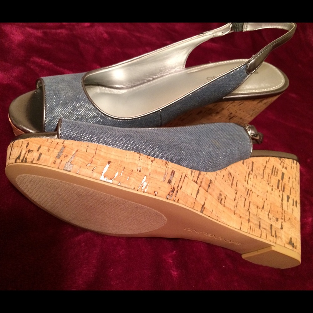 Shimmering wedges